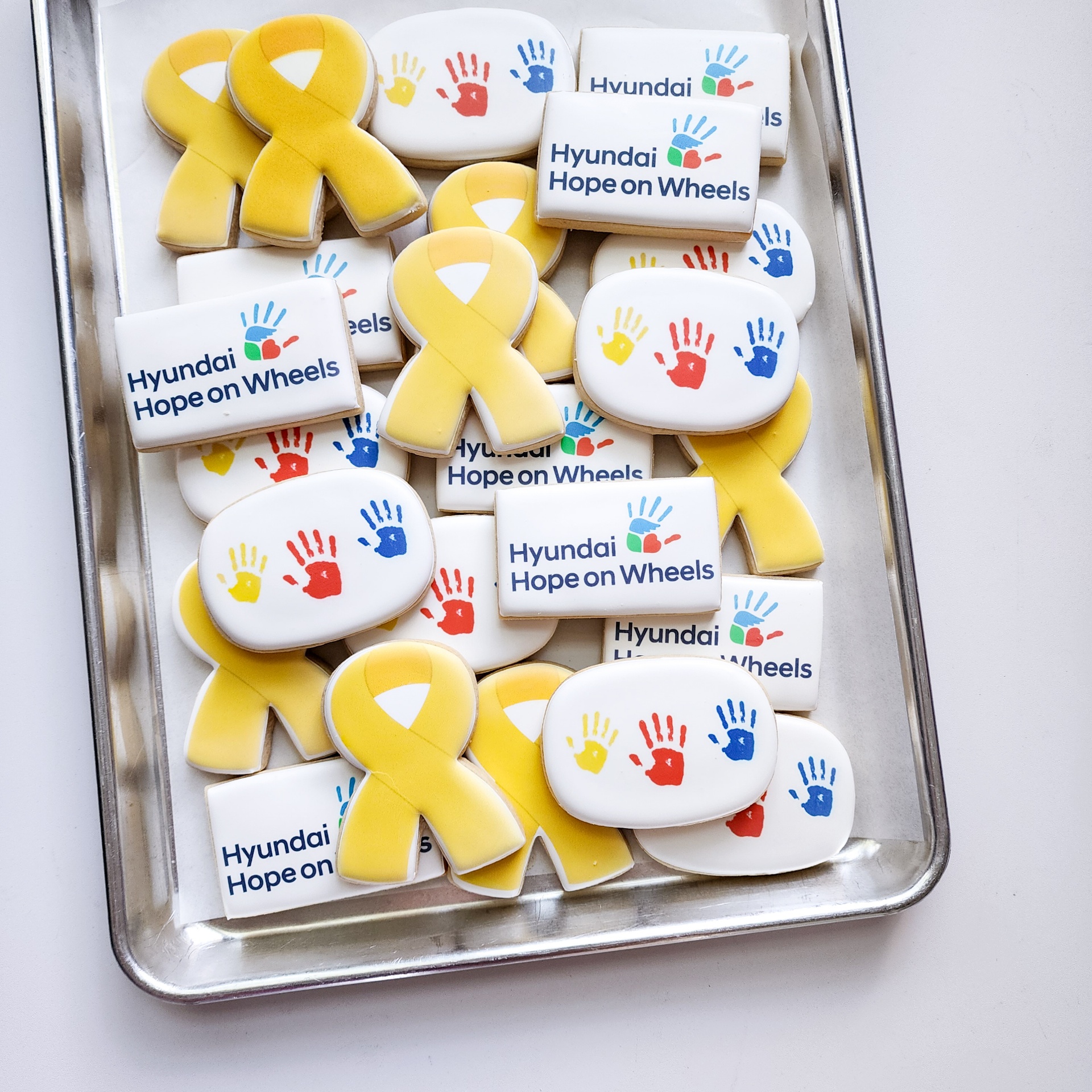 Hyundai Hope on Wheels branded corporate logo cookies