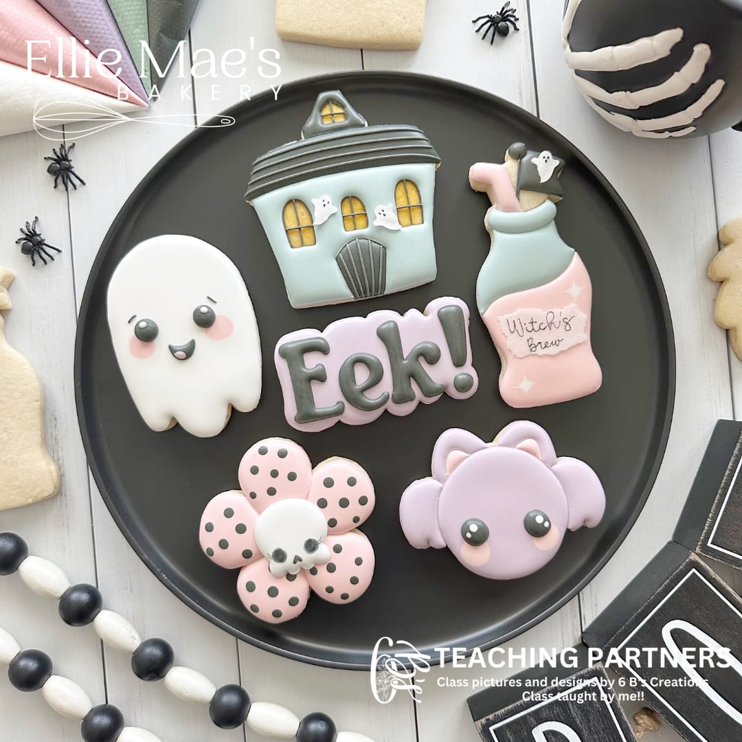 Cookies decorated at the Retro Halloween Cookie Decorating class